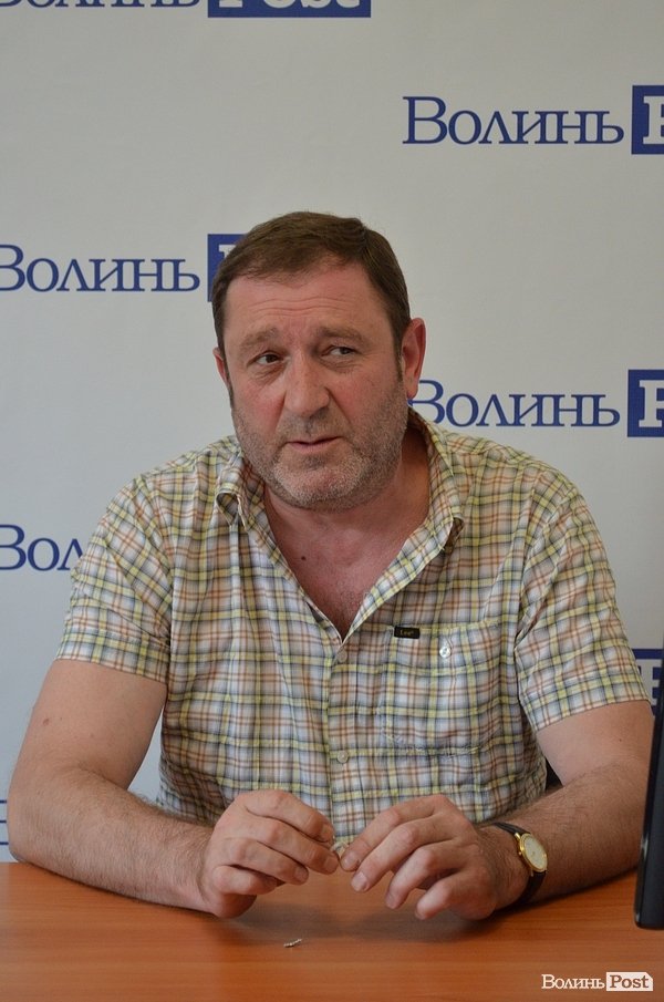 Чат з Василем Столяром