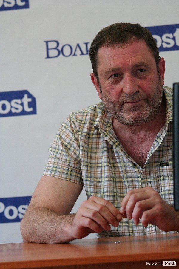 Чат з Василем Столяром