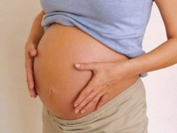 У Луцьку жінка народила дитину дорогою до пологового