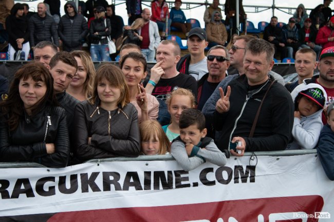 У Луцьку відбулися видовищні авто- і мотогонки. ФОТОРЕПОРТАЖ