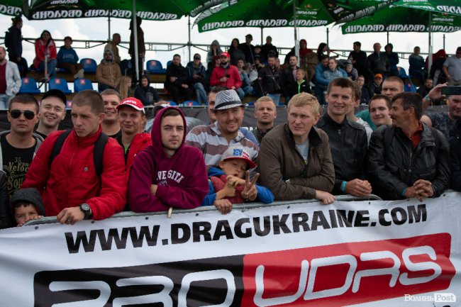 У Луцьку відбулися видовищні авто- і мотогонки. ФОТОРЕПОРТАЖ