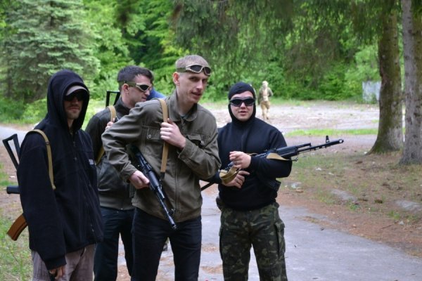 Не наша війна, - страйкбол під Луцьком. ФОТО