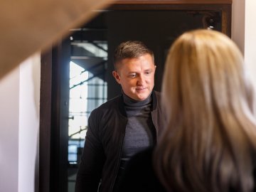 Забудовник Андрій Разумовський знявся у кліпі. ВІДЕО*