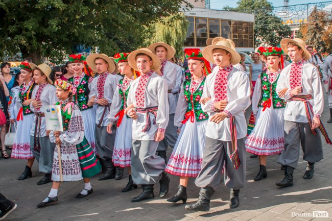 Від Мексики до Індії: грандіозний міжнародний фестиваль стартував у Луцьку. ФОТО