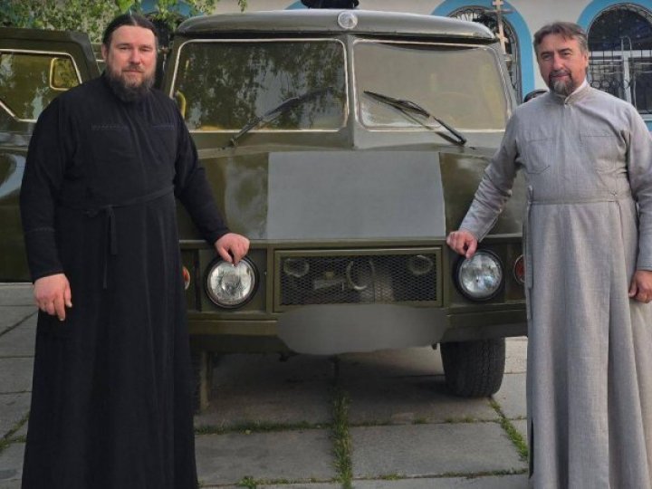 ФСБ в окупованому Криму змушує православну церкву збирати гроші для російської армії