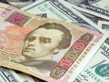 Українцям розповіли, що чекати восени від курсу долара