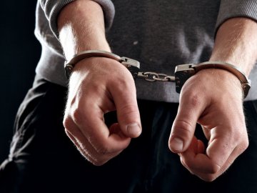 На Львівщині на вокзалі обікрали волинянина