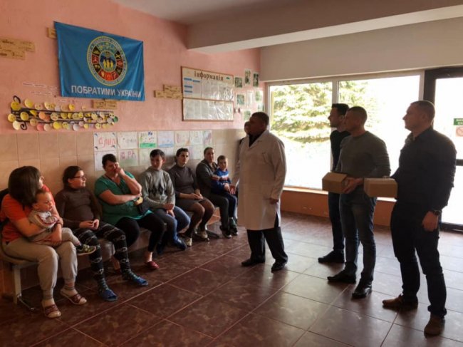 «Побратими України» подарували апарати для елетрофорезу санаторію в Дачному