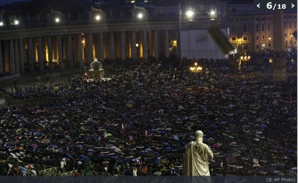 Вибрали Папу Римського. ФОТО. ВІДЕО