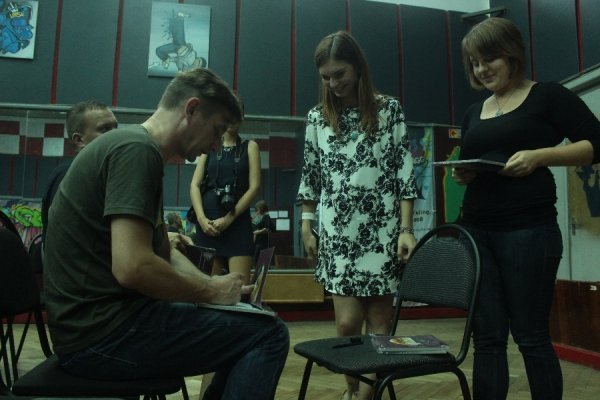 Розповіли, скільки грошей зібрав Жадан у Луцьку для військових. ФОТО