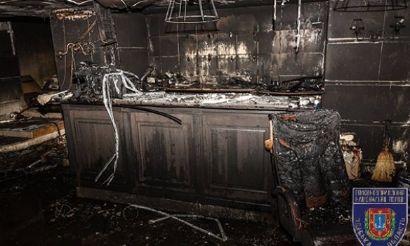 В Одесі підпалили торговий центр: є постраждалі