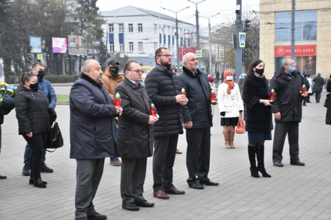У Луцьку вшанували пам’ять Героїв Небесної Сотні. ФОТО