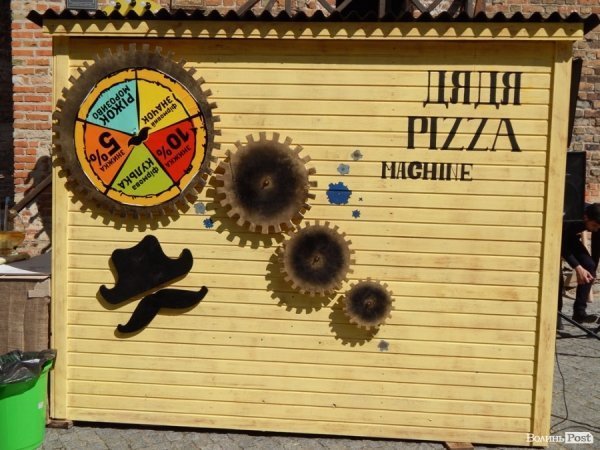 У Луцьку стартував перший фестиваль вуличної їжі «Lutsk Food Fest». ФОТО