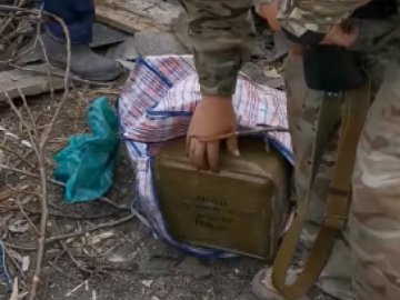 На Київщині жінка «віджала» в п'яних росіян боєприпаси і віддала українським військовим