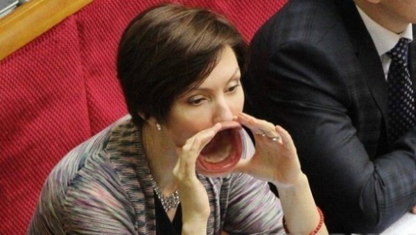 Інтернет вибухнув фотожабами на регіоналку з відкритим ротом. ФОТО. ВІДЕО