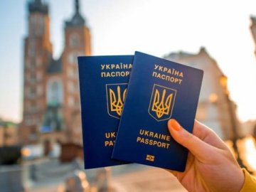 У Кабміні розповіли, що буде з безвізом для українців після карантину 