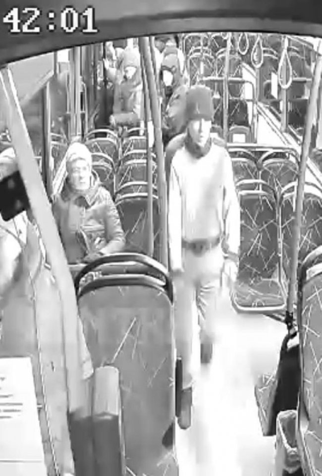 У Луцьку розшукують осіб, яких підозрюють у крадіжках. ФОТО