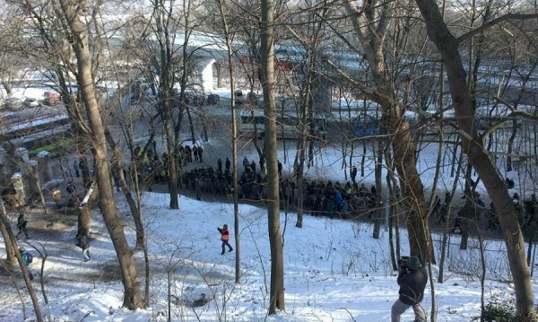 Верховну Раду пікетують тисячі майданівців. ФОТО