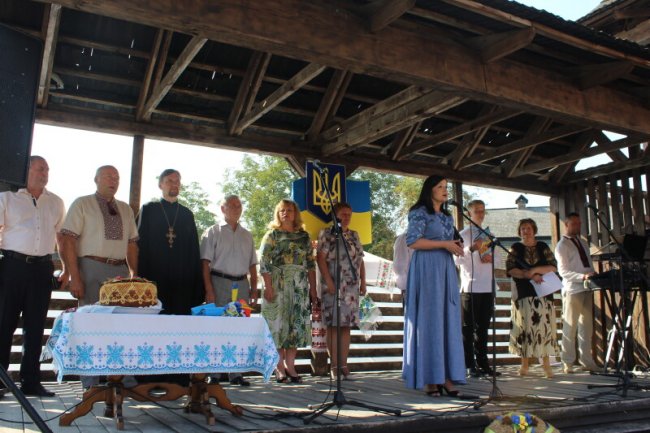 Першокурсників Луцького педколеджу посвятили у студенти. ФОТО