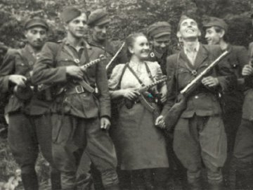 Новини з минулого. Фільми, книги та пам'ятники