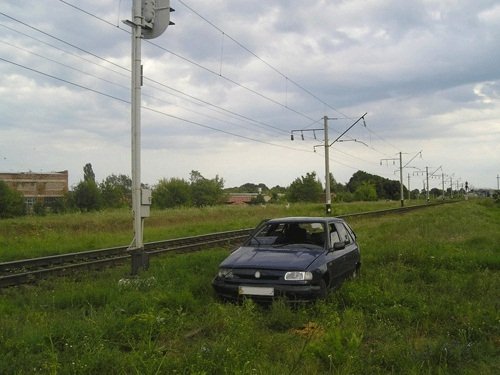 Водій їхав під потяг, хоча і дзвеніло, і блимало – подробиці трагедії у Рожищі. ФОТО