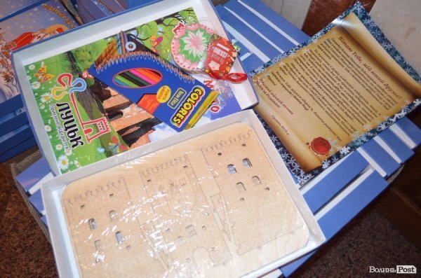 Свято кожному: майже півтисячі маленьких лучан отримали святкові подарунки