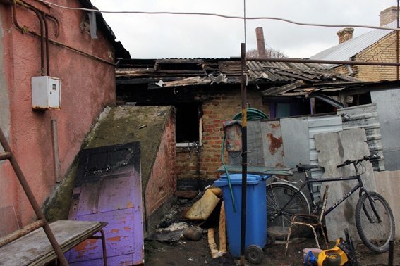 У Луцьку чоловік хотів спалити помешкання «колишньої». ФОТО