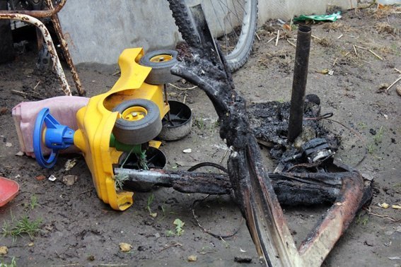 У Луцьку чоловік хотів спалити помешкання «колишньої». ФОТО