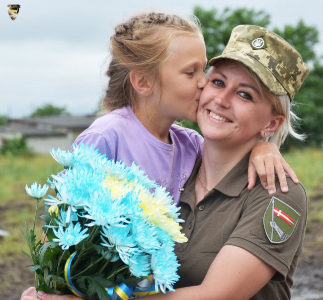 Повернулися додому: у Володимирі-Волинському зустріли військових з передової. ФОТО
