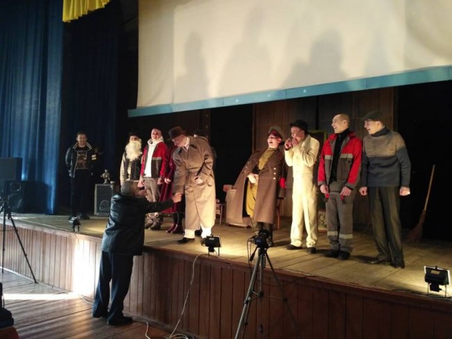 Юнаки з волинської колонії стали акторами драми про війну. ФОТО