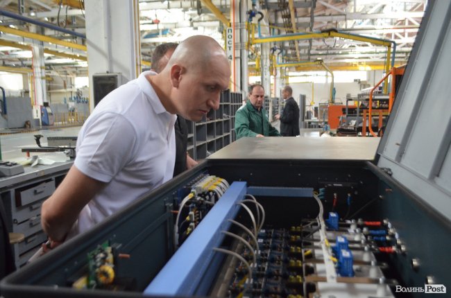 Пошук конструктиву і спростування чуток: день депутата на луцькому «Богдані». ФОТО