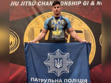 Патрульний з Волині виборов дві «золоті» медалі на міжнародному турнірі з джиу-джитсу. ФОТО