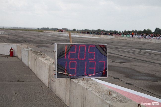 У Луцьку відбулися видовищні авто- і мотогонки. ФОТОРЕПОРТАЖ