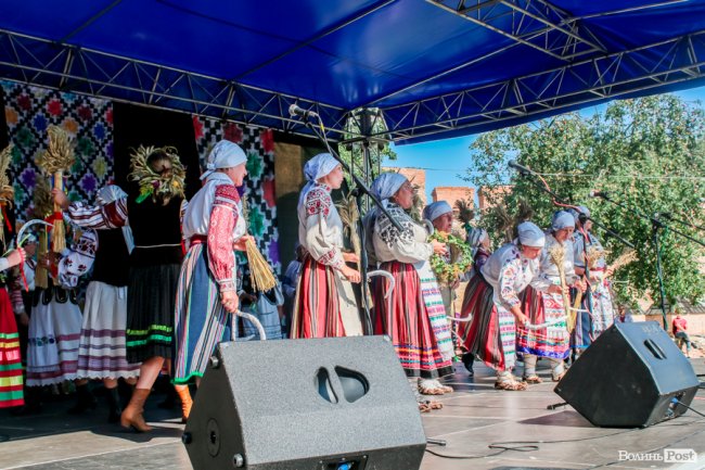 Неймовірні вбрання та іноземні гості: фестиваль «Берегиня» у Луцькому замку. ФОТО