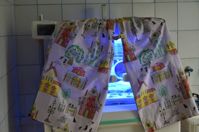 У луцькому пологовому будинку з'явився дороговартісний апарат, який рятуватиме немовлят