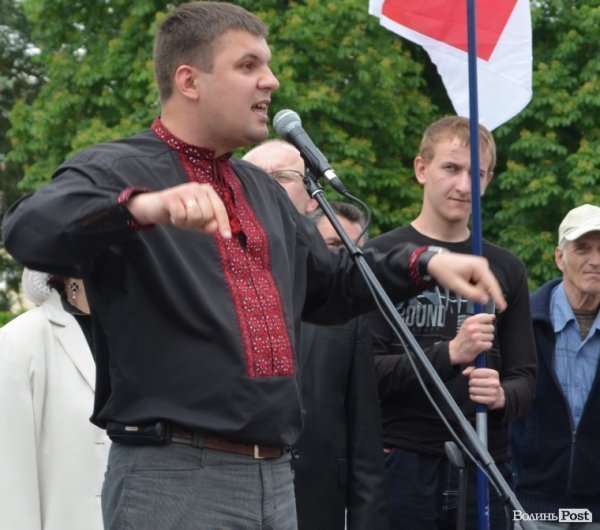 Луцьк вийшов на віче - захищати мову. ФОТО