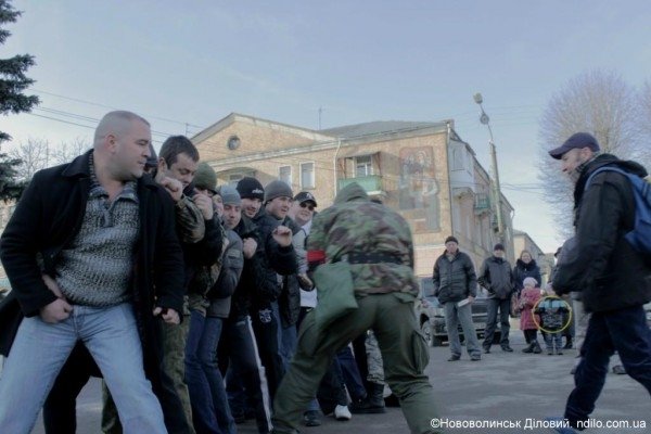 «Правий сектор» тренувався у Нововолинську. ФОТО