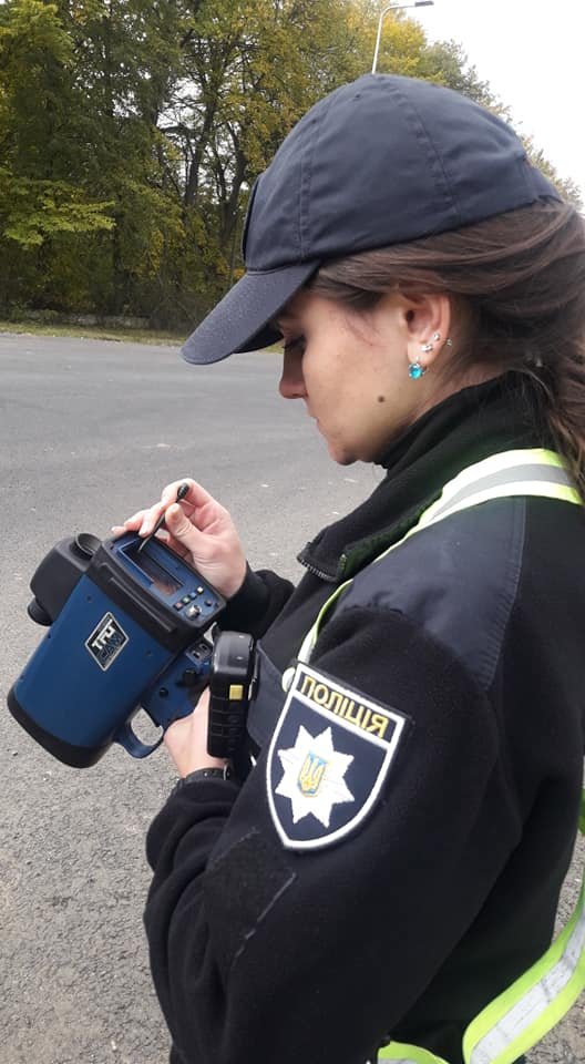 За годину волинські патрульні з радарами зупинили 10 водіїв, які перевищували швидкість. ФОТО