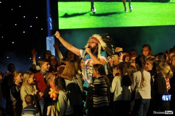 Концерт на «Міс принцеса України» в Луцьку: «А.Р.М.І.Я.», «Дзідзьо», діти