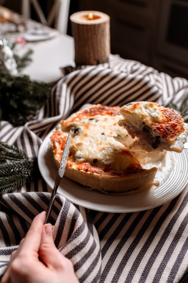 Новорічний стіл майже по-ресторанному – від нової торгової марки «Сам Удома»*