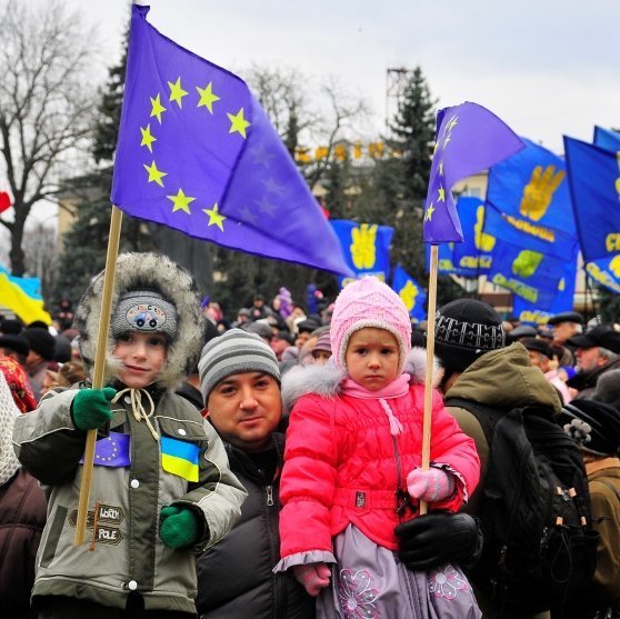 Віче на луцькому Майдані. ФОТО