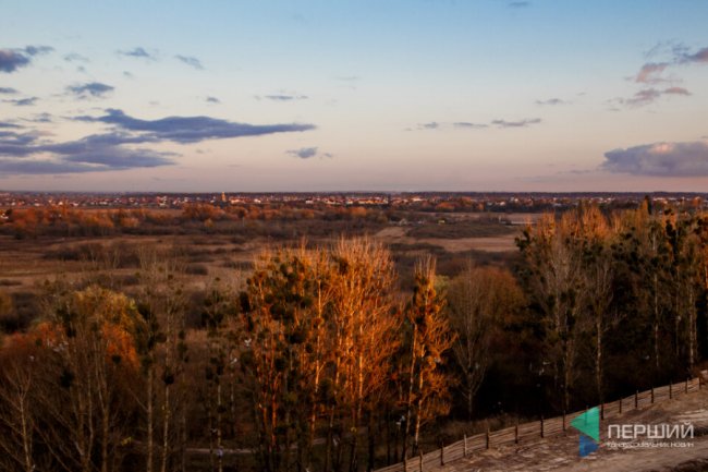 Казковий краєвид, два поверхи, тепла підлога: у «Супернові» продають останню квартиру. ВІДЕО*