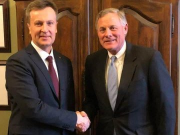 Наливайченко обговорив питання безпеки в спецкомітеті Сенату США*