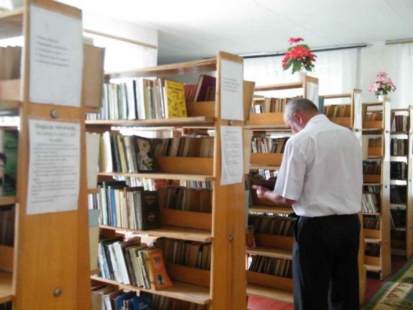 Депутатам влаштували турне клубами Волині. ФОТО