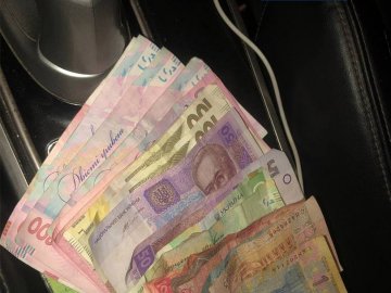 У Луцьку пасажир намагався «відмазати» п'яного водія за хабар патрульним