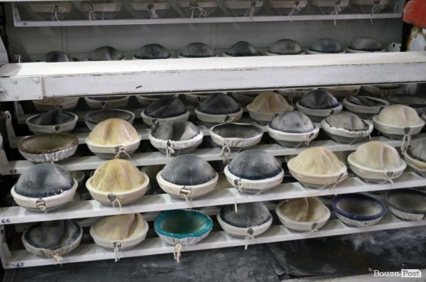 Як у Луцьку печуть хліб. ФОТО