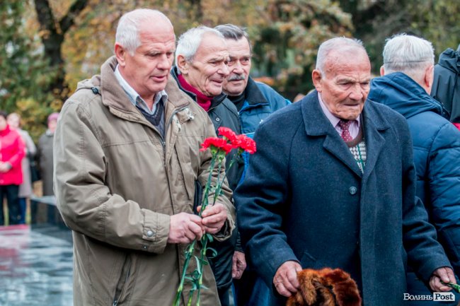 Відгомін війни: у Луцьку вшанували жертв Другої світової. ФОТО