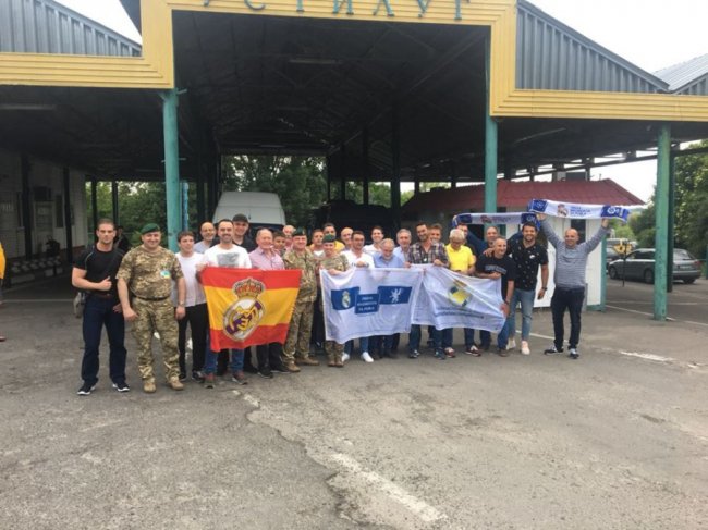 Футбольні фанати їдуть до Києва через Волинь