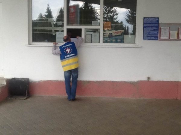 У Луцьку закликають зменшити ціну на пальне