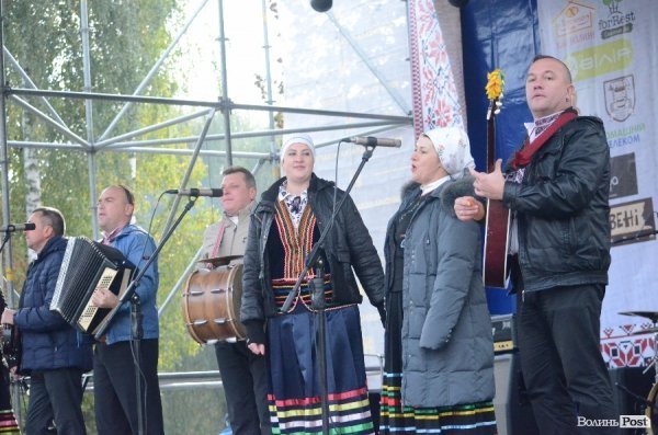  У Луцьку Романюк варив борщ на фестивалі їжі. ФОТО